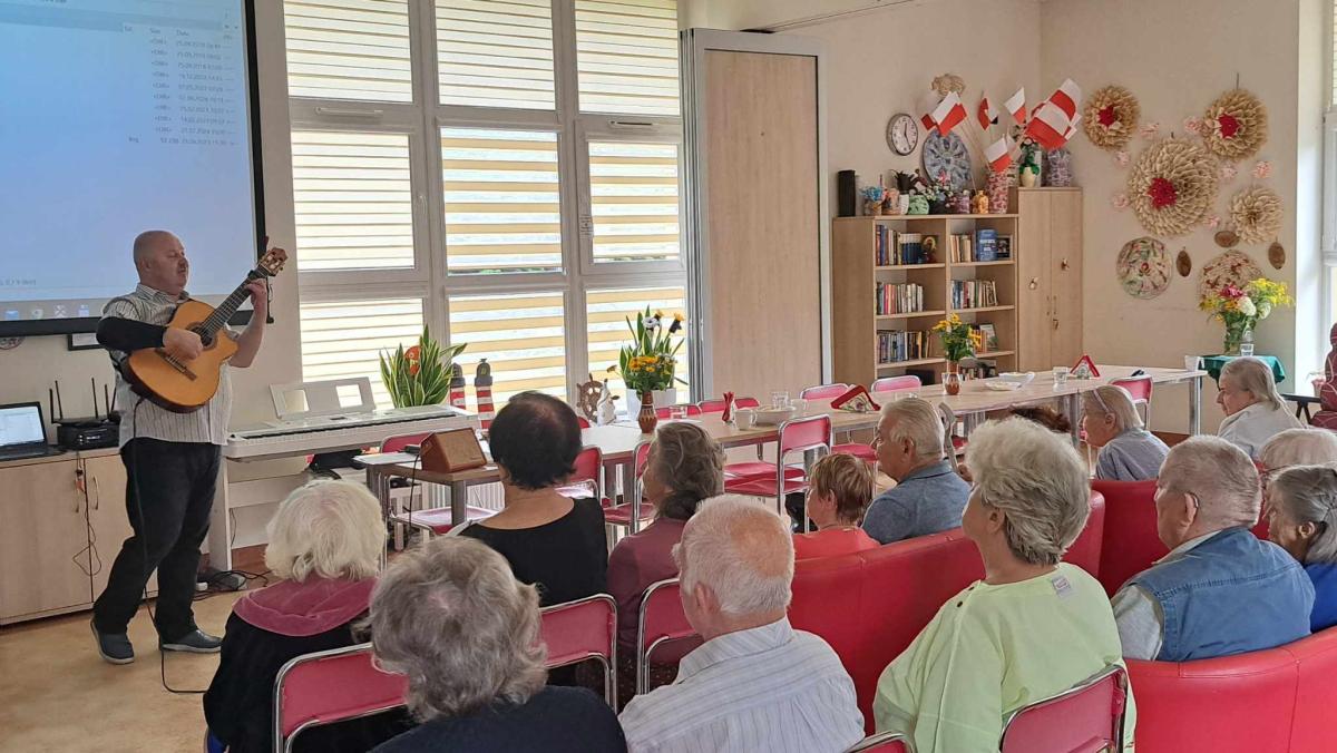 4522230991529923561237087874712254119489872n